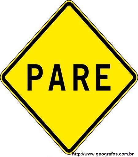 Placa Parada Obrigatória a Frente